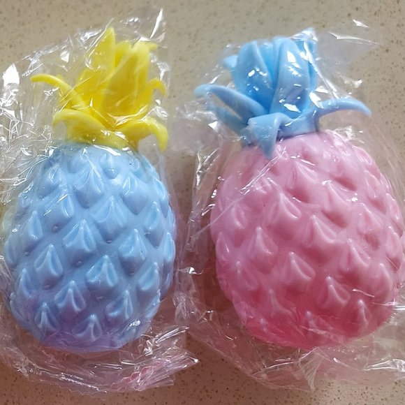Pineapple Fruit Squishy Toy - Picture 2 of 2